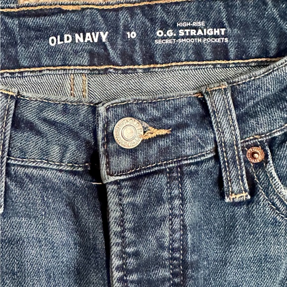 Old Navy High Rise Straight Jeans 10 - Picture 4 of 8